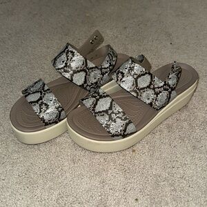 Croc snakeskin platform sandal